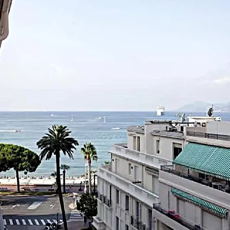 La Croisette Elegant Avec Balcon Et Vue Apercu דירה